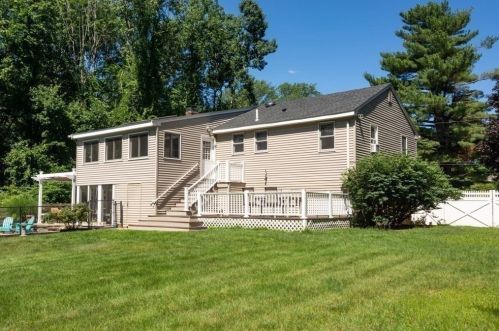 24 Ted Ln, Southborough MA 01772-2027 exterior