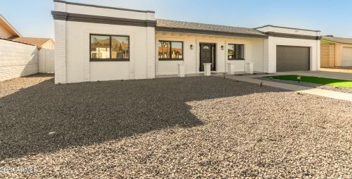 2943 Bloomfield Rd, Phoenix, AZ 85032-7104