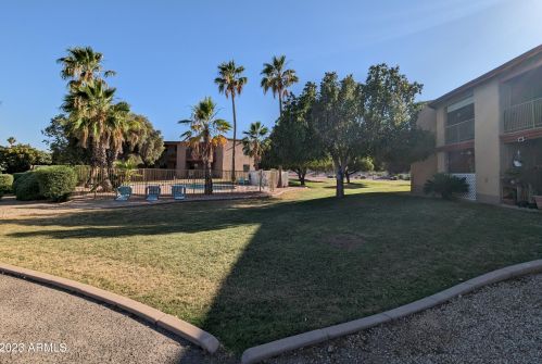 13035 34th St, Phoenix AZ 85032-6137 exterior