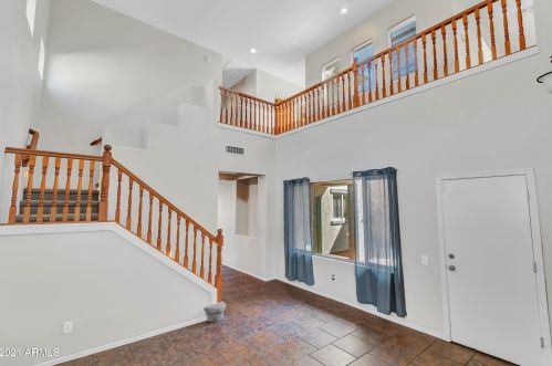 9118 Cypress St, Phoenix AZ 85003-1106 exterior