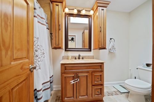 1613 Maple Ave, Forest View IL 60402-1546 exterior