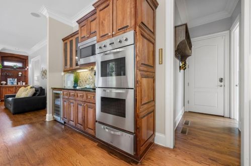 1789 Buckhead Vly Ln, Atlanta GA 30324-2795 exterior