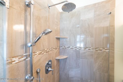 32 Buckingham Dr, Jackson Twp NJ 08527-2639 exterior