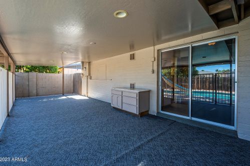 2324 Cactus Rd, Phoenix AZ 85032-7609 exterior