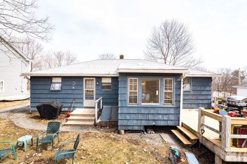 29 Scenic Dr, Worcester MA 01602-2223 exterior