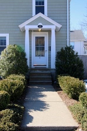 41 Capital St, Newton, MA 02458-1301
