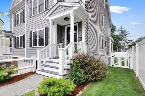 9 Park St, Arlington, MA 02474-3313