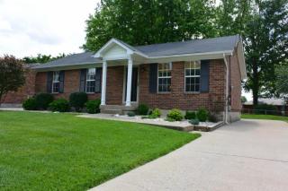 8811 Annlou Dr, Louisville, KY 40272-2713