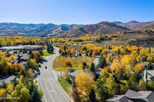 1729 Silver Spg, Park City UT 84098-6033 exterior