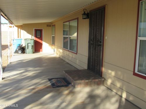 26 Bluefield Ave, Phoenix AZ 85032-1415 exterior
