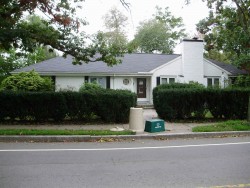 1338 Beacon St, Newton, MA 02468-1727