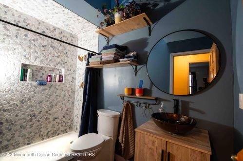 61 Lakeview Dr, Jackson Twp NJ 08527-2701 exterior