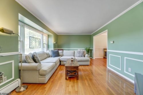 4 Pheasant Ln, Milford NJ  08848-1554 exterior