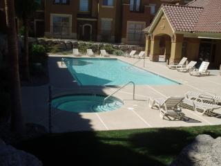 2763 Fountain Ridge Ln, Henderson NV  89074-1285 exterior
