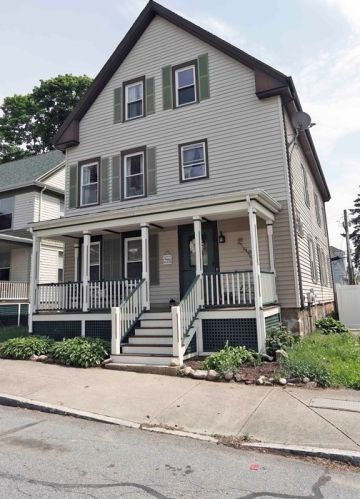 106 Arnold St, New Bedford, MA 02740-3636