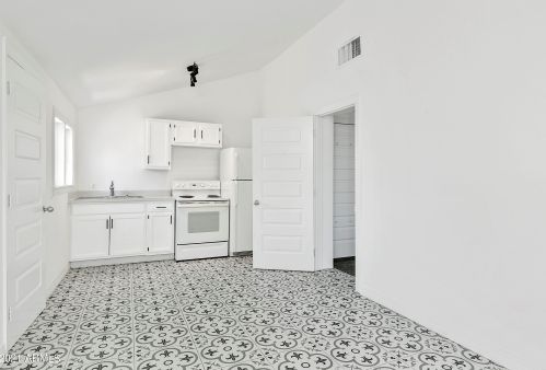 2521 11th St, Phoenix AZ 85006-1038 exterior