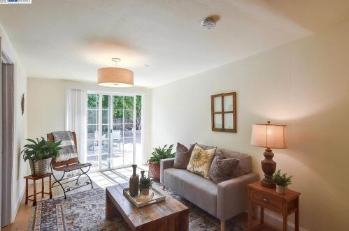 1455 San Jose St, San Leandro CA  94577-5130 exterior