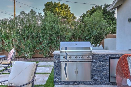 4535 39 St, Phoenix AZ 85008-3018 exterior