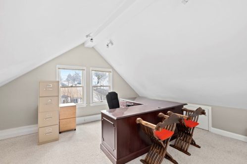 35 Monmouth St, Quincy MA 02171-1067 exterior