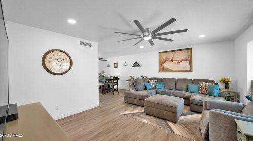 12818 38th Way, Phoenix, AZ 85032-7314