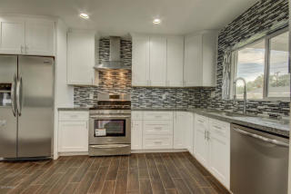 4317 Osborn Rd, Phoenix, AZ 85031-3833