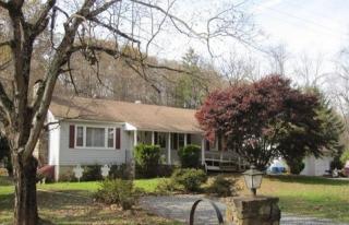 285 Javes Rd, Milford, NJ 08848-1908