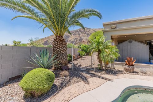 26205 56 Dr, Phoenix AZ 85031-1831 exterior