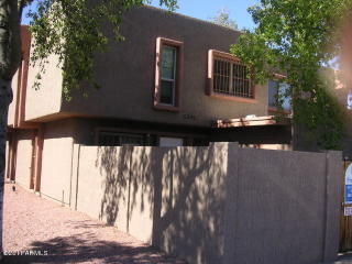 5308 Belleview St, Phoenix AZ  85043-1759 exterior