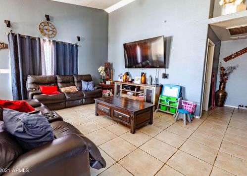 3023 84th Dr, Phoenix, AZ 85037-3335