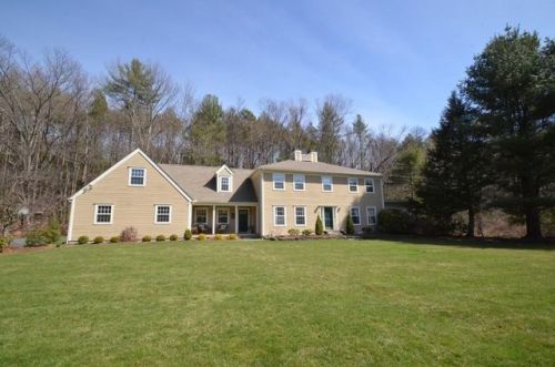 23 Indian Pipe Ln, Amherst MA  01002-3457 exterior