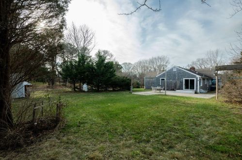 15 Highland Rd, Eastham MA 02642-3302 exterior