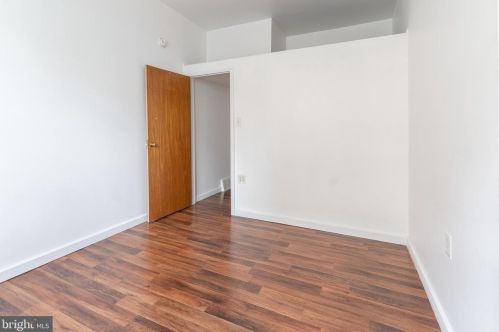 614 6 St, Philadelphia PA 19147-2128 exterior