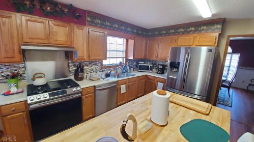 404 Milky Way, Stockbridge GA 30281-5901 exterior