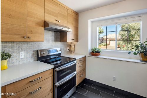 4613 Charleston Ave, Phoenix AZ 85032-9548 exterior