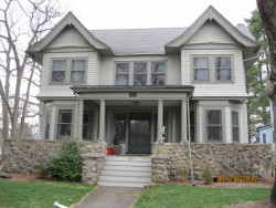 129 Parker St, Newton, MA 02459-2545