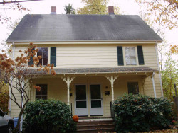 49 Clinton Pl, Newton, MA 02459-1117