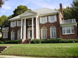 62 Prentice Rd, Newton, MA 02459-1343