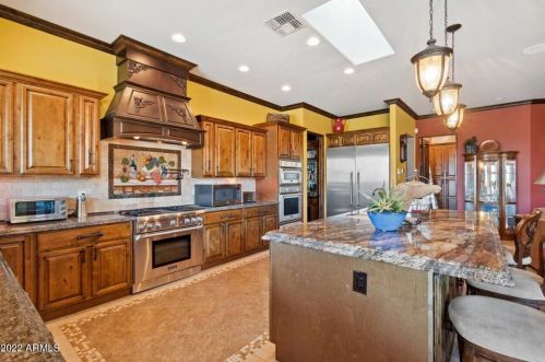 33807 4 Dr, Phoenix AZ 85045-0464 exterior