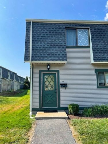 170 Hadley Rd, Amherst MA 01002-3151 exterior