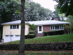 160 Paulson Rd, Newton, MA 02468-1230