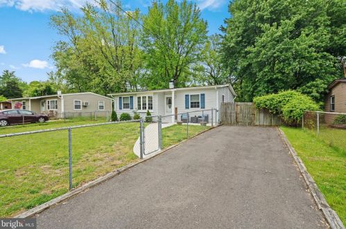 206 Florence Ave, West Deptford, NJ 08093-2024