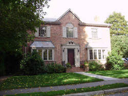 73 Brackett Rd, Newton, MA 02458-2613