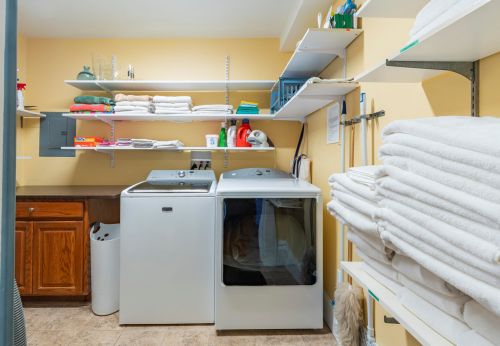 407 Old Harbor Rd, Chatham MA 02633-2375 exterior