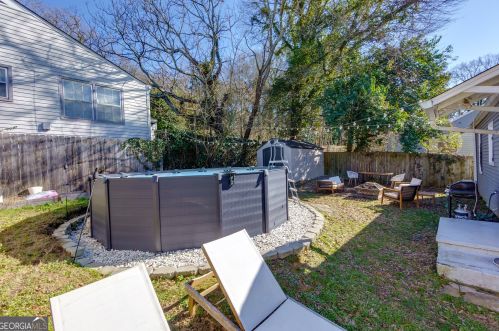 45 Holly Rd, Atlanta GA 30314-2150 exterior