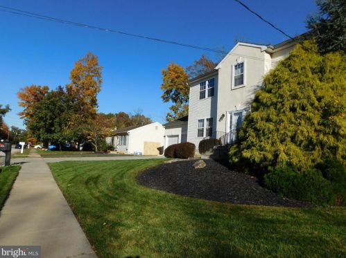 612 Schaeffer Ave, West Deptford NJ 08096-6631 exterior