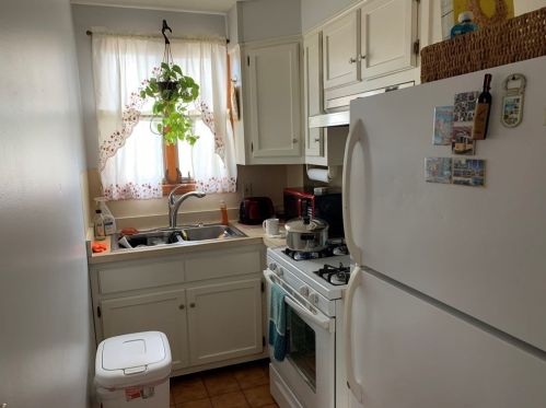 129 Bates, New Bedford MA 02745-6009 exterior