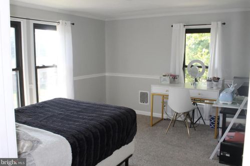 644 Mantua Ave, West Deptford NJ 08066-1277 exterior