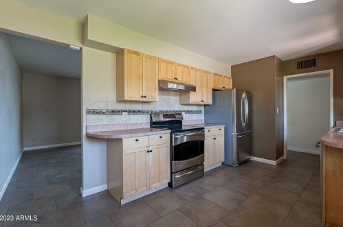 6836 13 Pl, Phoenix AZ 85042-5408 exterior