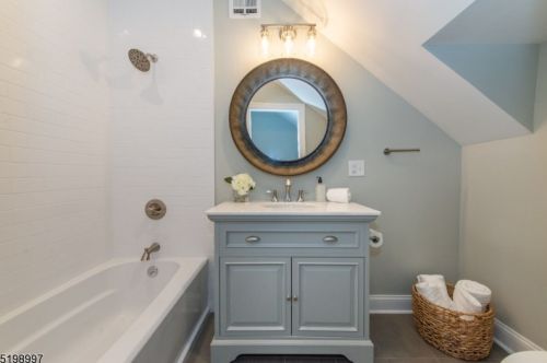 131 Combs Hollow Rd, Dover NJ  07869-3504 exterior