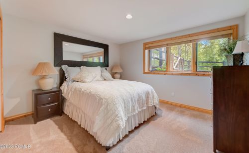 7794 Pinebrook Rd, Park City UT 84098-5348 exterior